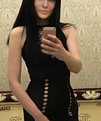 💋
У меня множество услуг, чтобы удовлетворить тебя в постели. 💦 Пылкая эротическая массажная программка, фантазии и ролевые игры - со мной никогда не будет скучно! 😈
Я умею наслаждаться и дарить наслаждение. 💞 Подруги говорят, что я лучшая в Москве и что мои фотографии настолько прекрасны, что невозможно устоять передо мной. 📸
Мои отзывы говорят сами за себя - мои клиенты остаются довольными и всегда возвращаются ко мне снова. 🌟
Страстный прием в уютной обстановке и полная конфиденциальность гарантированы. 🤫 Позволь мне сделать твою фантазию реальностью и подарить тебе незабываемые моменты блаженства. 😌
Так что, давай сбежим от реальности и отдадимся наслаждению вместе. Жду тебя, мой сладкий! 💋 Алена